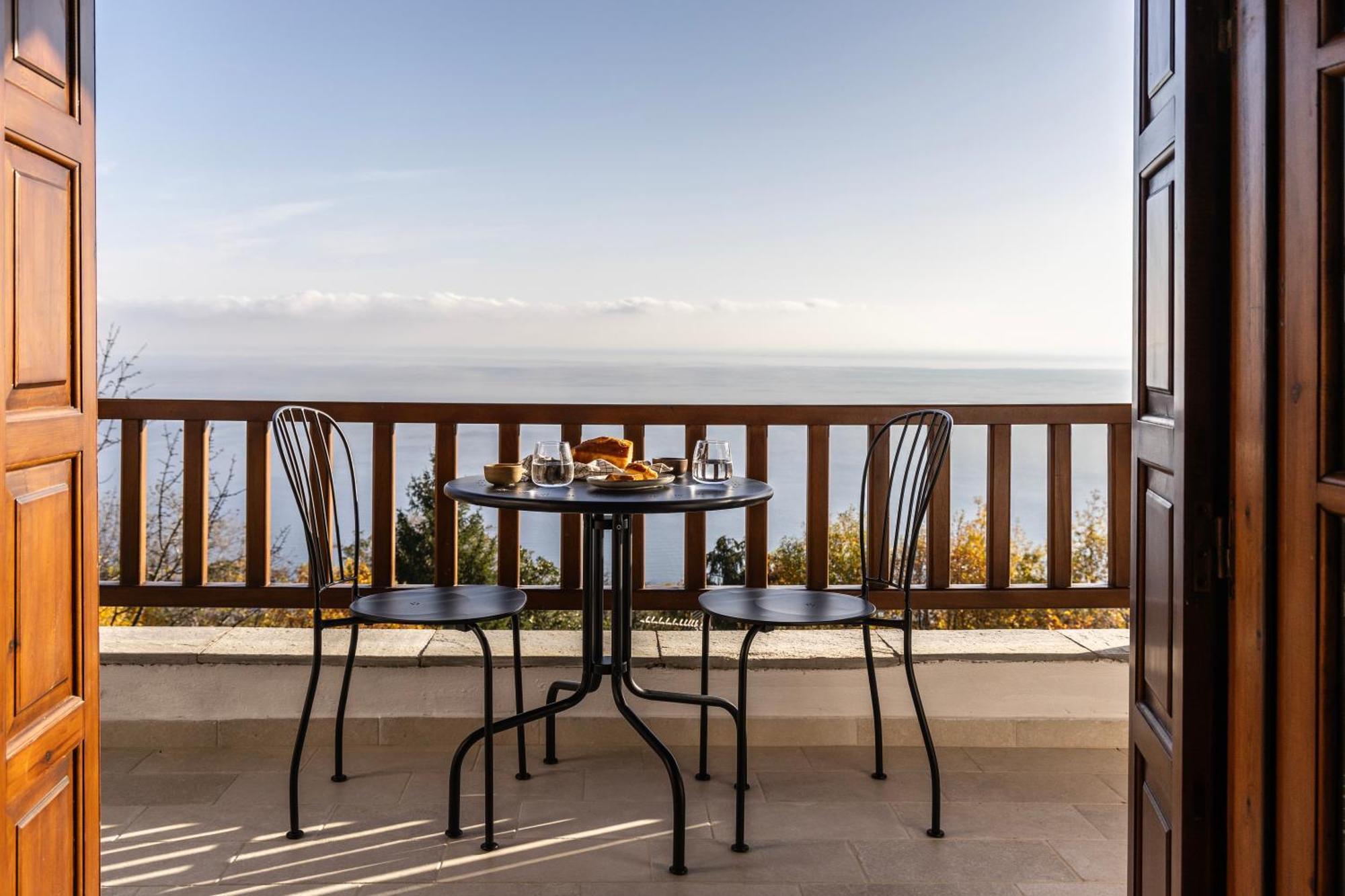 Om Living Pelion Apartment Agios Dimitrios  Exterior photo